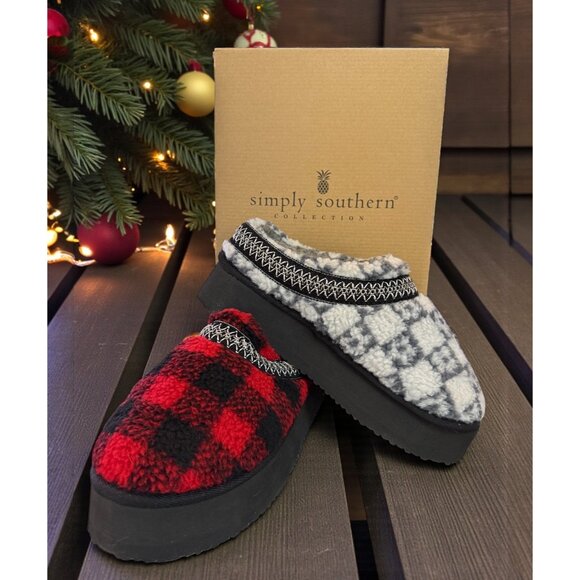 Simply Southern Women's Platform Slippers in Red OR Grey Plaid NIB VARIOUS SIZES - Picture 1 of 5